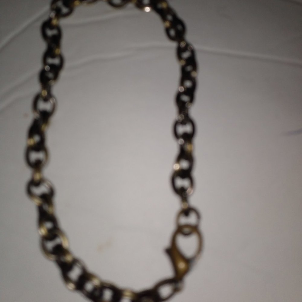 Vintage silver color metal bracelet charm holder